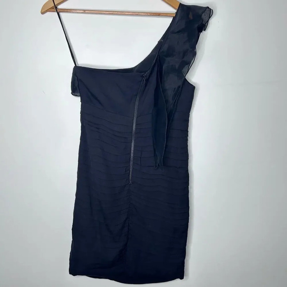 Alice + Olivia Gale One Shoulder Ruffle Black Dress Mini Silk Women’s 8 Pleated - Picture 7 of 11